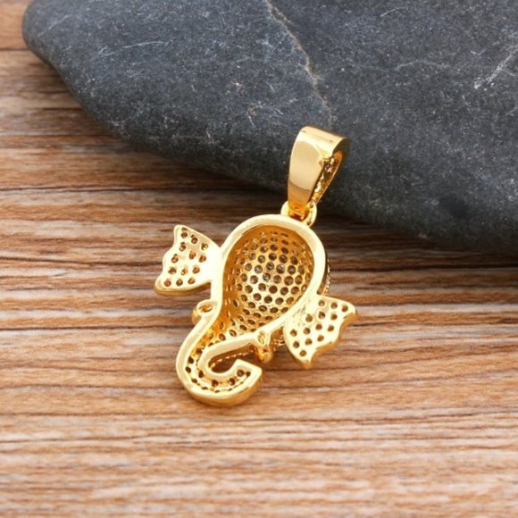 Crystal Elephant Head Necklace - Copper, Triple plated in 18K Yellow GOld. Sp - Picture 6 of 13